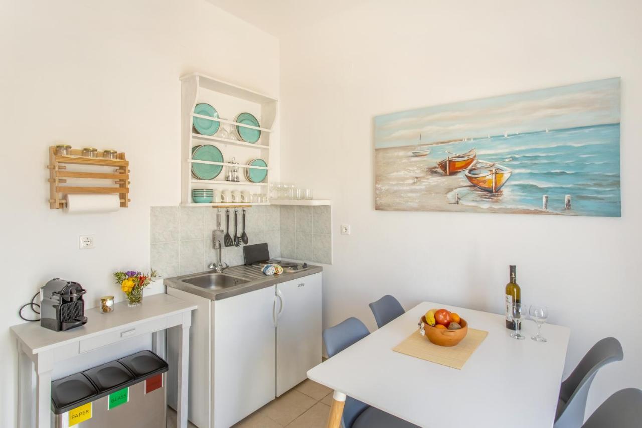 Yialos Rooms Piso Livadi Exterior foto